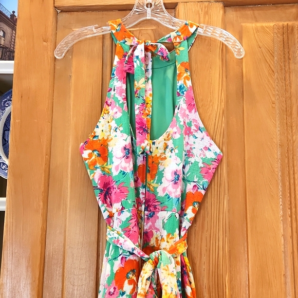 🌺Beautiful, floral, halter dress by Premier Amour in great condition!🏵 - Picture 4 of 10
